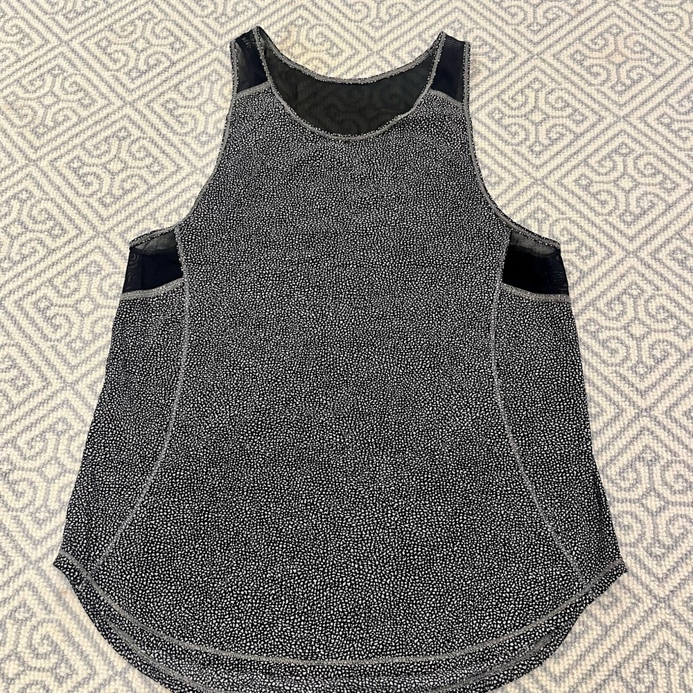 Lululemon Tank Top Women 10 Black White Sculpt II Racerback Mesh Lightweight Gym
